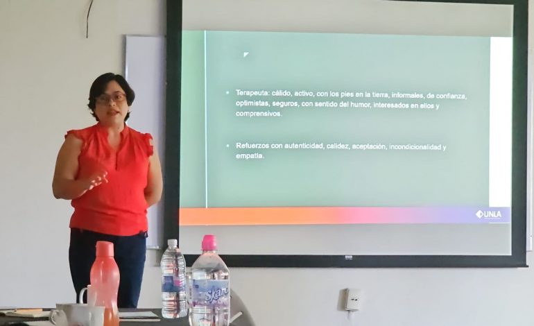 Capacita Seimujer a servidores públicos para prevenir violencia familiar