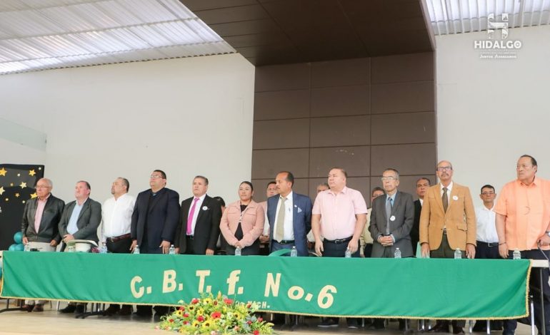 El Secretario del Ayuntamiento, Juan Pablo Herrera Maldonado, asistió al acto conmemorativo del 48 Aniversario del CBTF No. 6