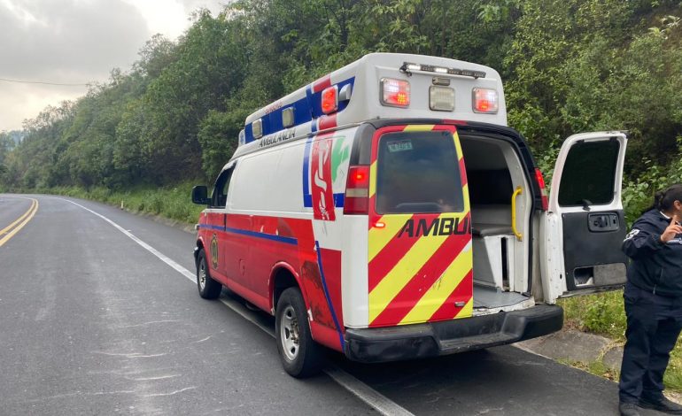 Volcadura vehicular en carretera Zitácuaro-Toluca deja un herido