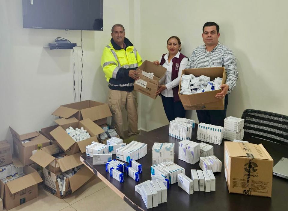 Envían insumos médicos a Huetamo y San Lucas para atender a población afectada por John.