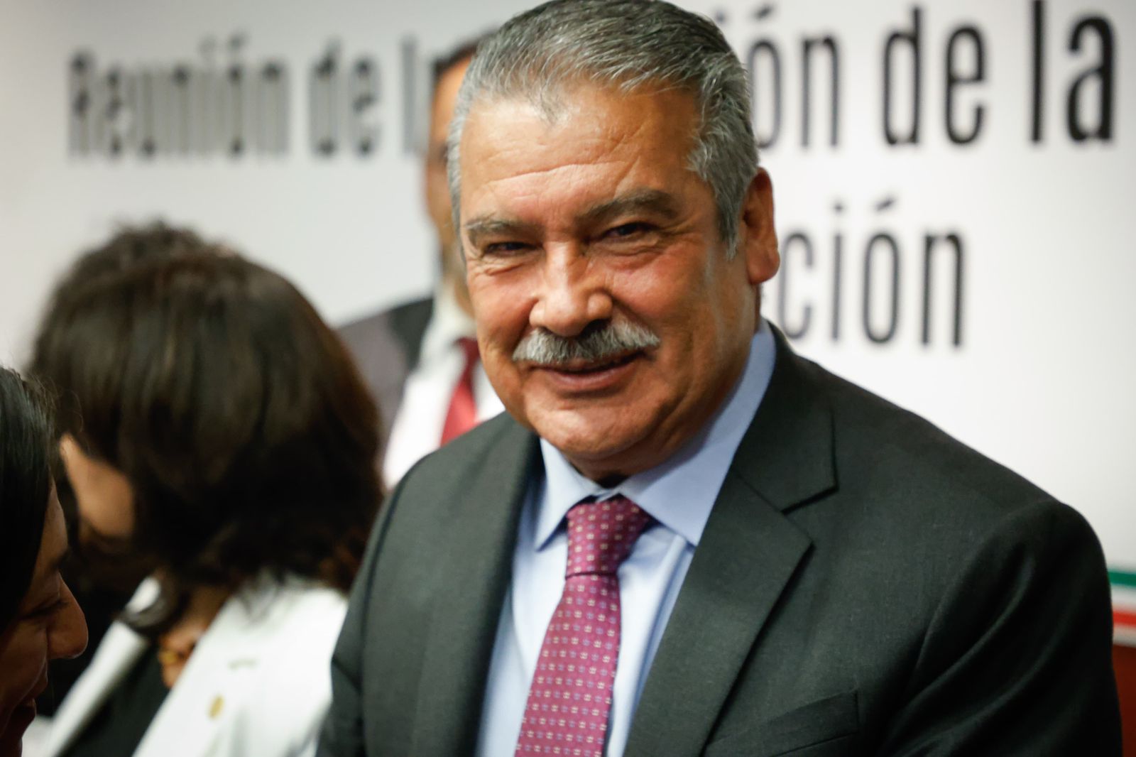 Legislaremos por una educación justa, gratuita y con miras al futuro, asegura Raúl Morón.