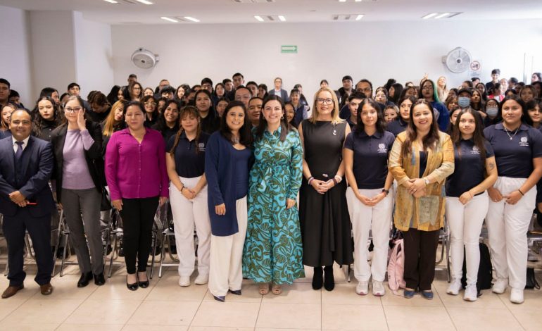 Reconoce Sedebi papel de mujeres cuidadoras en Michoacán.