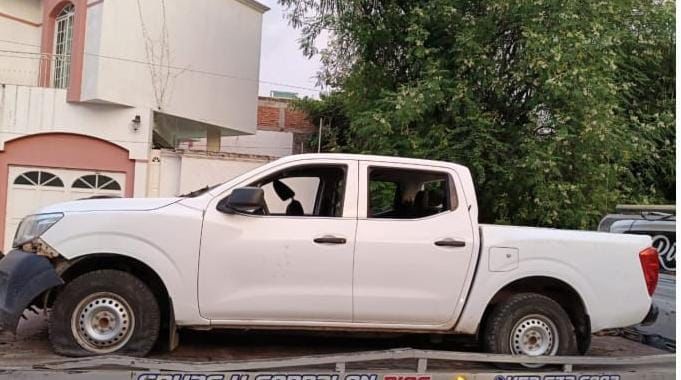 SSP y Sedena aseguran mil 860 cartuchos útiles, cargadores y un vehículo robado, en Buenavista.