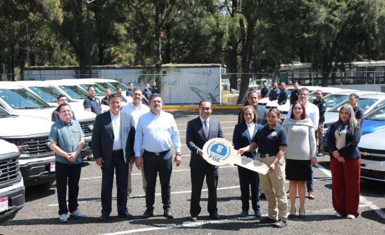 Entrega Fiscalía General 23 unidades operativas para fortalecer la capacidad de investigación