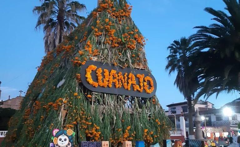 Cuanajo, la localidad michoacana donde las ánimas llegan en caballo