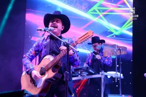 Espectacular concierto fue el que ofrecieron los Tucanes de Tijuana al público que abarrotó el Foro de Espectáculos de la Feria de Todos los Santos.