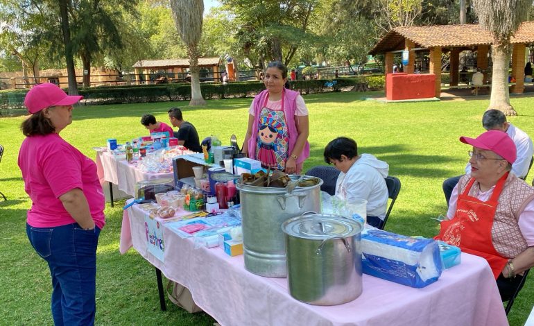 Sobrevivientes de cáncer realizan Mercadito Rosa en el Zoológico de Morelia