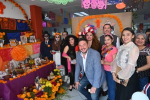 Con altares y tapetes Cecytem preserva tradición de Noche de Muertos