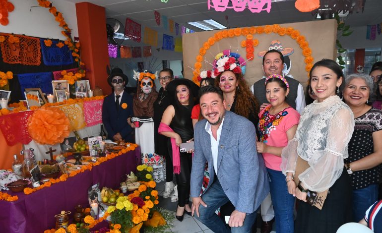 Con altares y tapetes Cecytem preserva tradición de Noche de Muertos