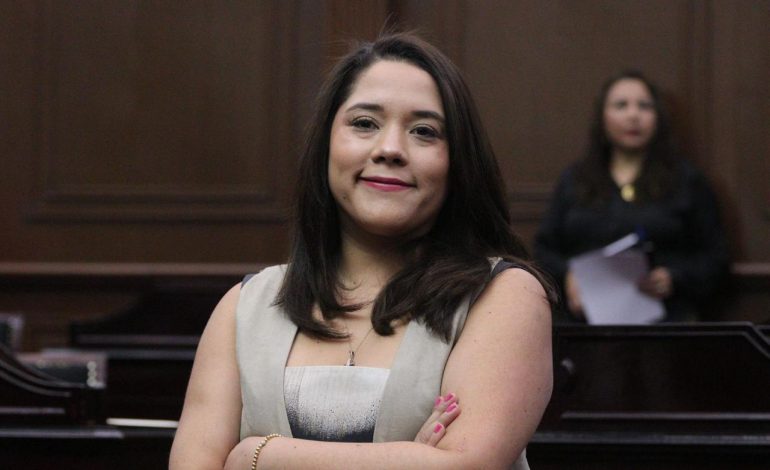 Xóchitl Ruiz llama a cerrar filas para eliminar violencia contra las mujeres