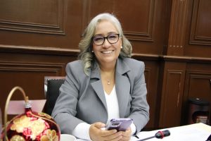 Emma Rivera celebra la aprobación de la reforma que garantiza la autonomía y estabilidad financiera de la UMSNH