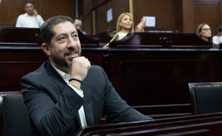 Formalizar campamentos tortugueros para potenciar su labor, propone el diputado Abraham Espinoza