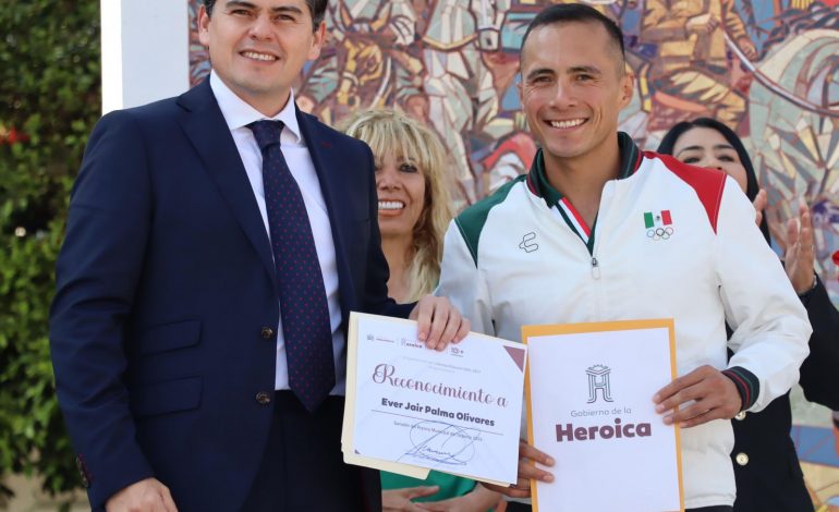 Ever Jair Palma Olivares, recibe Premio Municipal del Deporte 2024