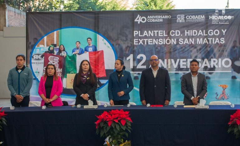 ​Jeovana Mariela Alcántar Baca, encabezó la ceremonia del Décimo Segundo Aniversario del COBAEM Plantel 90 Ciudad Hidalgo.