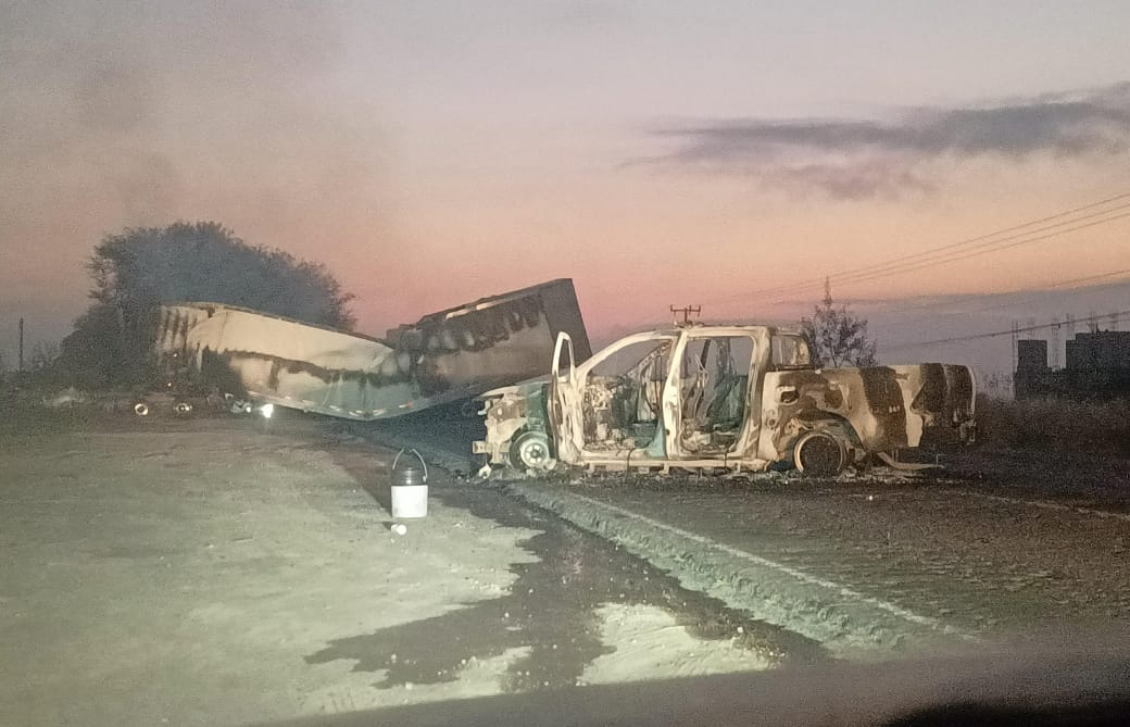 «Delincuentes atacan a policías y provocan quema de vehículos en Maravatío, Charo y Queréndaro: 5 vehículos incendiados y ninguna víctima mortal»