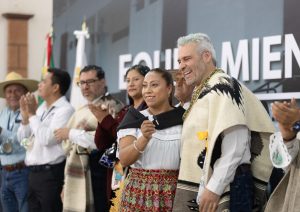 Entrega Bedolla motopatrullas del Fortapaz a autogobiernos indígenas.