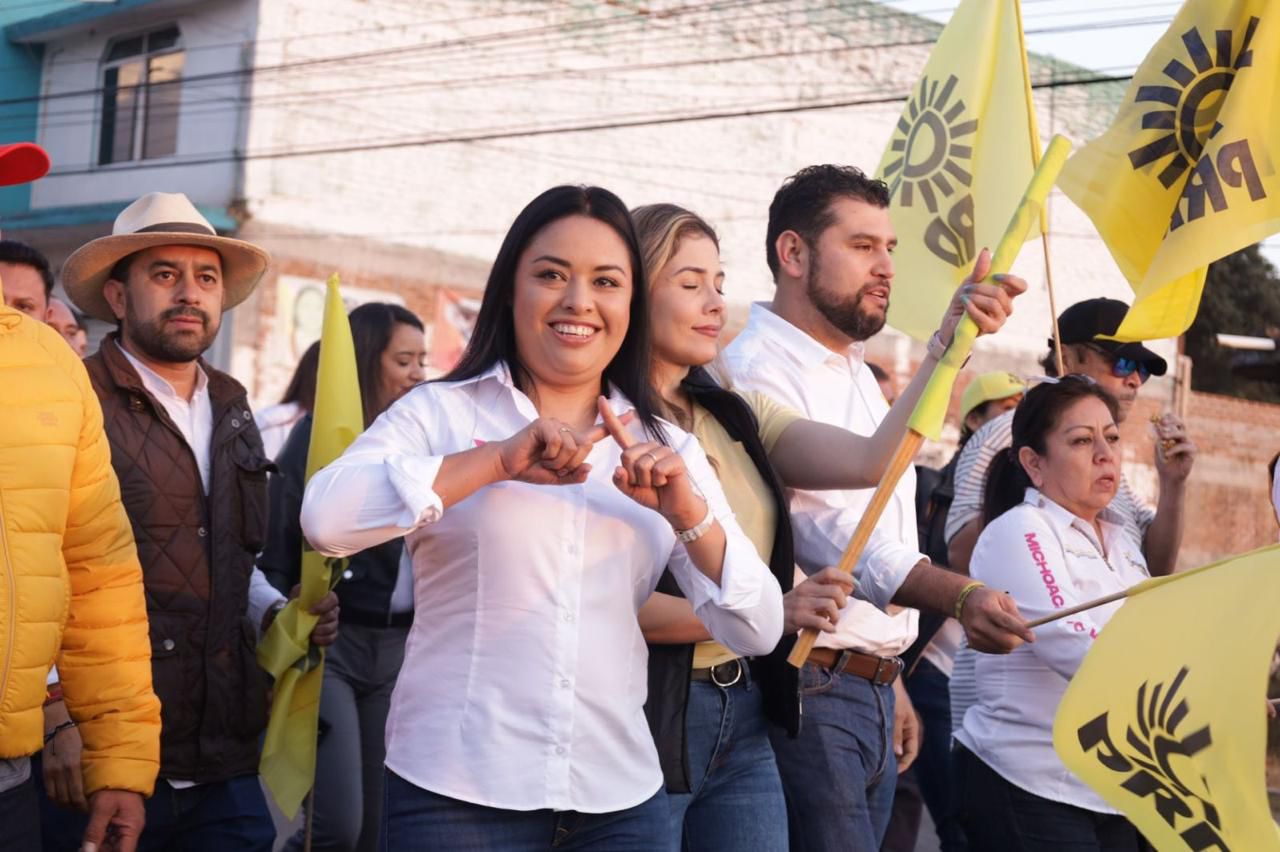 Susy Ruiz inicia campaña rumbo a la presidencia municipal de Irimbo.