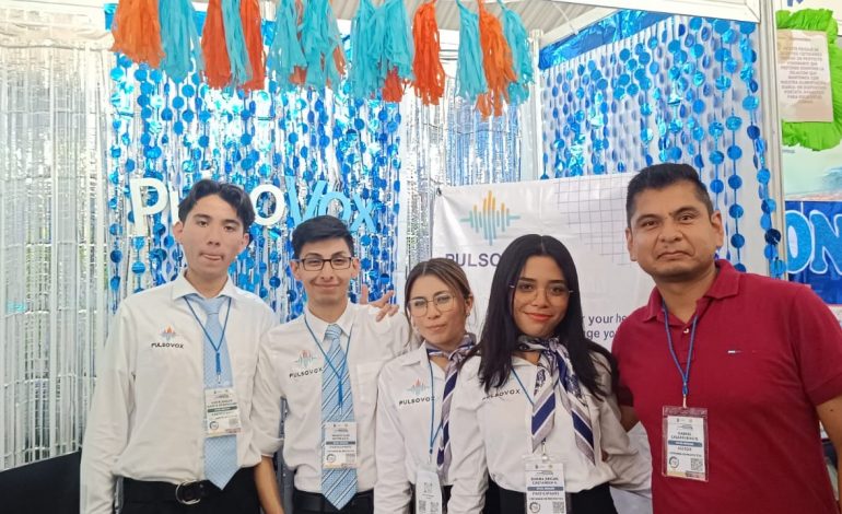 Estudiantes del Tec Ciudad Hidalgo ganan primer lugar en competencia tecnológica.