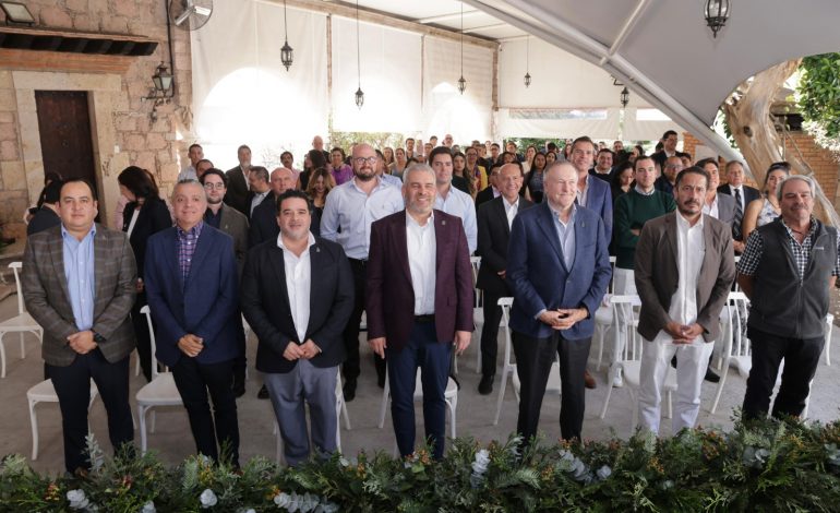 Bedolla e industriales en alianza por la atracción de inversión europea.