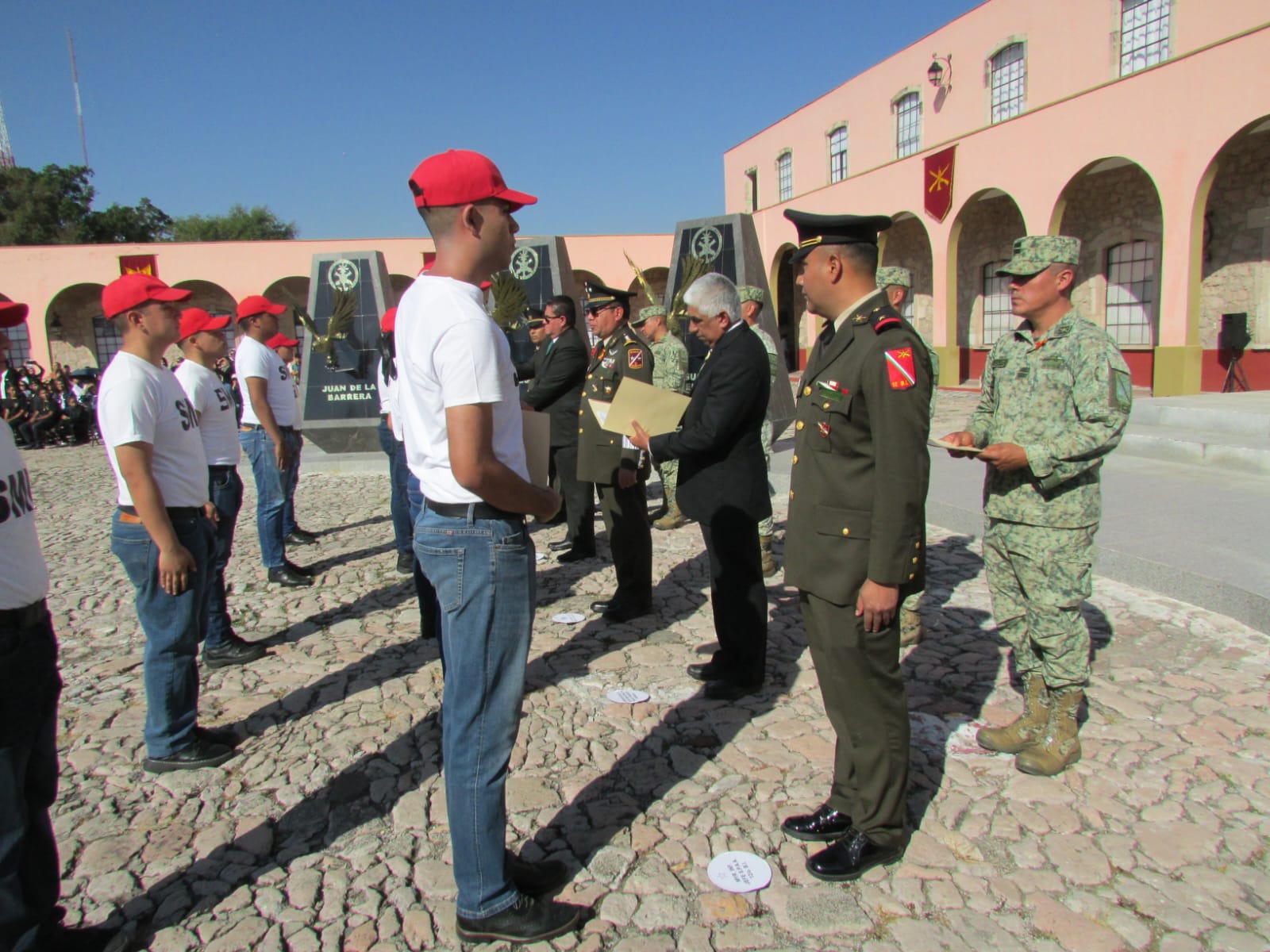 Ceremonia de Liberación de Cartillas: Un Nuevo Capítulo para los Jóvenes Servidores.