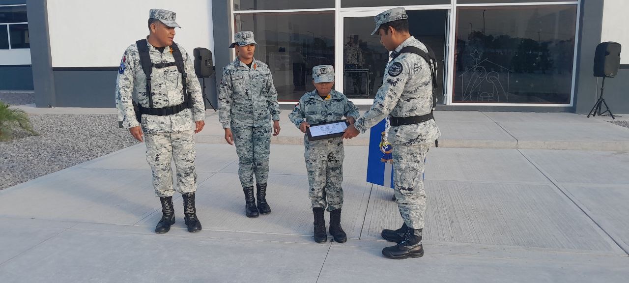 GUARDIA NACIONAL NOMBRA A MENOR GUARDIA HONORARIO POR UN DÍA EN EL MUNICIPIO DE APATZINGÁN, MICHOACÁN