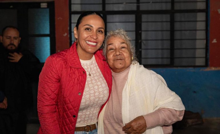 Con éxito, celebra Mary Carmen Bernal «Posadas de la Esperanza”