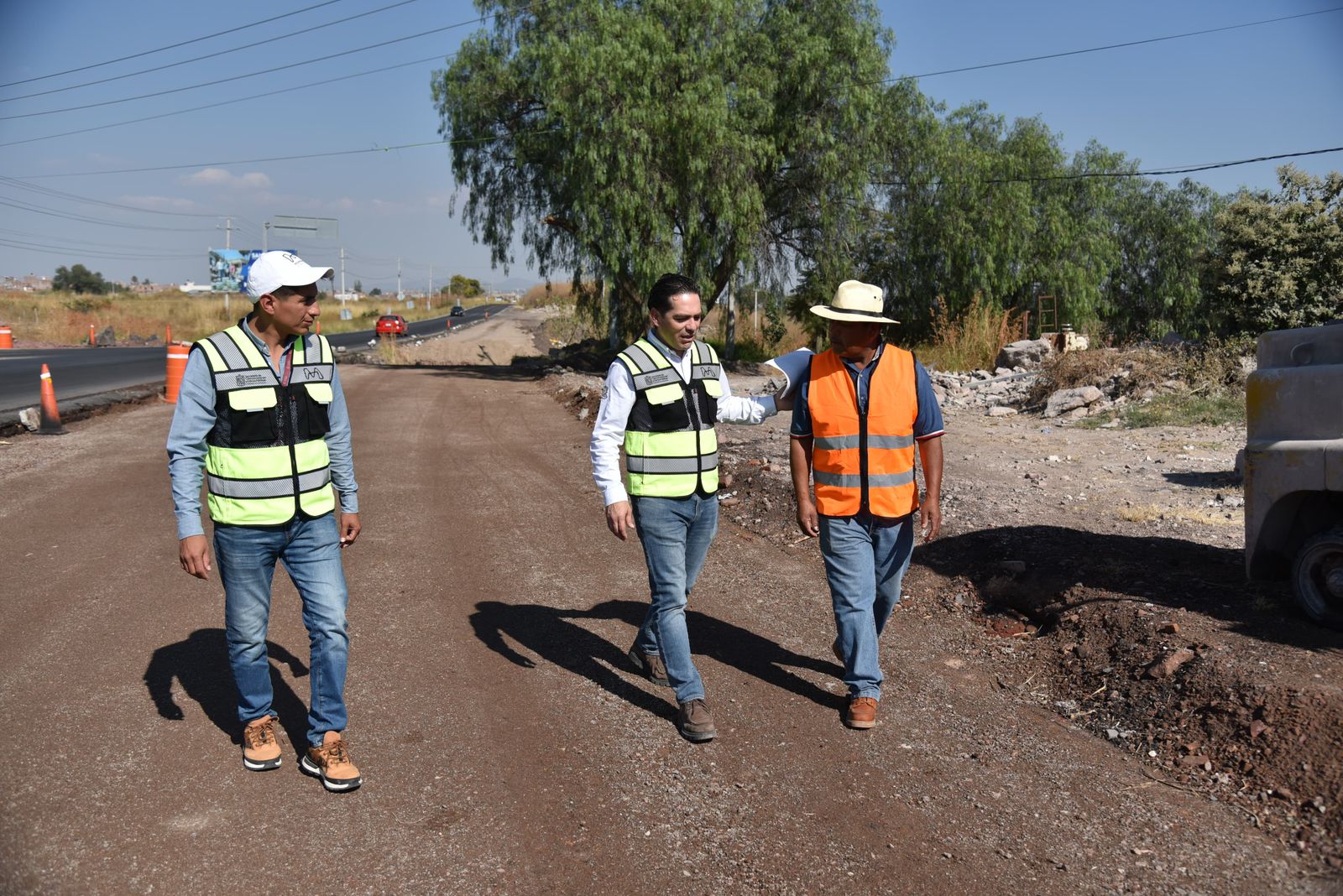 SCOP realiza obra carretera y educativa para 99 mil personas en La Piedad