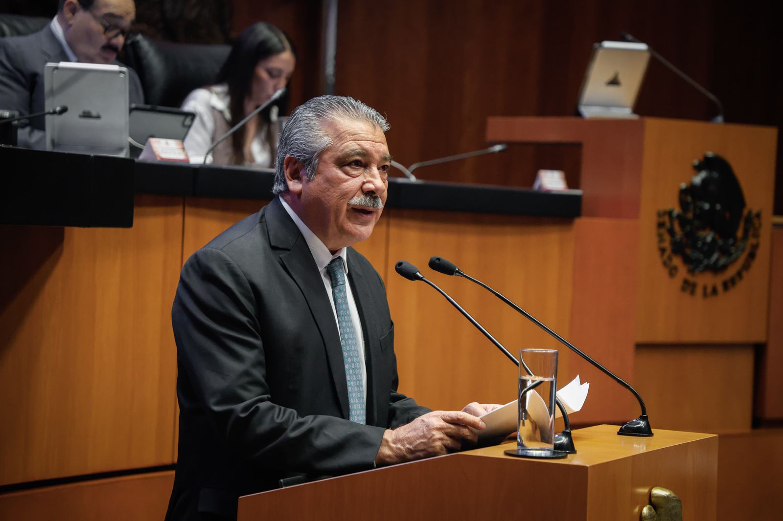 Raúl Morón Orozco Presenta Iniciativa de Reforma Constitucional para Reconocer el Derecho Humano a la Lectura