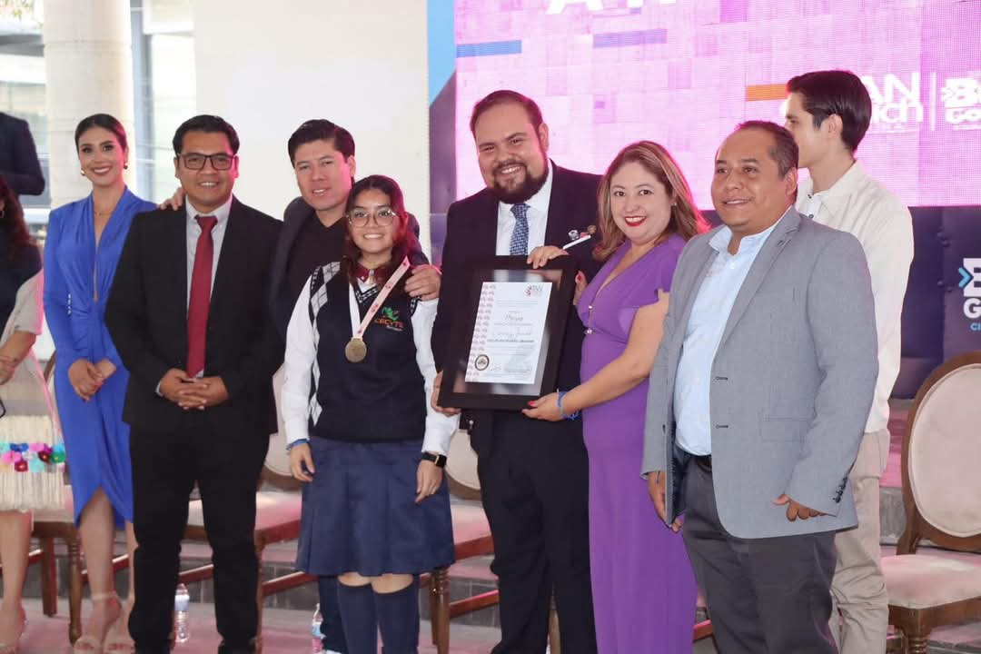 Reconocen al Cecytem por proyecto escolar para preservar lengua purépecha