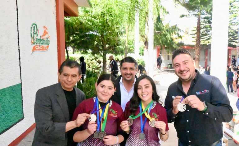 Equipa Cecytem laboratorio de Producción de Alimentos en plantel Penjamillo