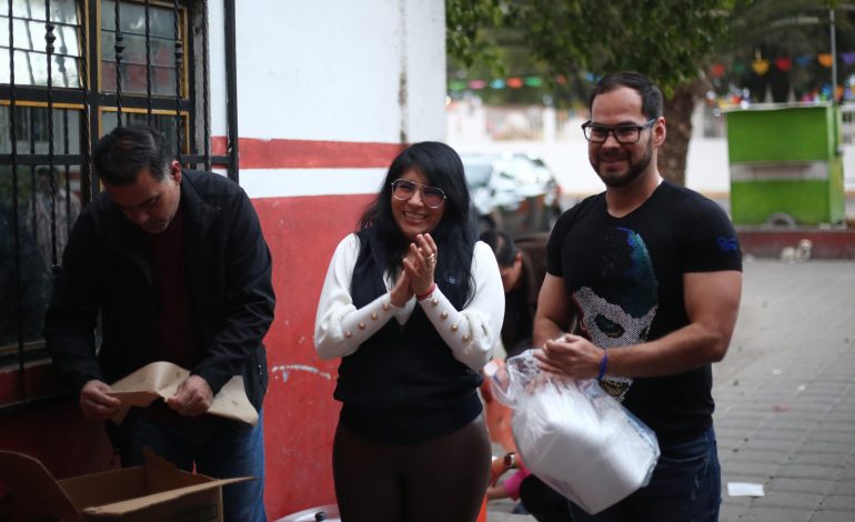 Visita Vanhe Caratachea albergue de familias jornaleras en Tanhuato