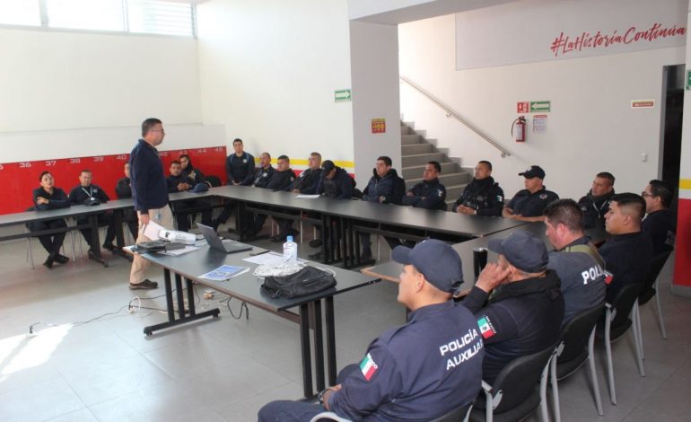 Fortalece Policía Auxiliar habilidades en el manejo seguro y eficiente de vehículos policiales