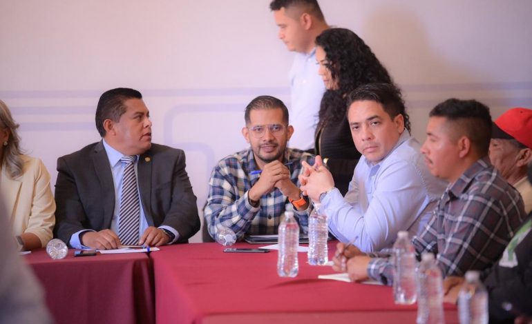 Busca Conrado Paz reivindicar derechos de los pueblos originarios de Michoacán