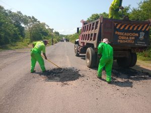 Gobierno estatal da mantenimiento a 31 tramos carreteros; beneficiará a 2 millones de michoacanos