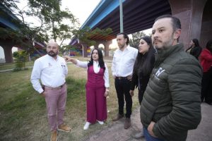 Gladyz Butanda supervisa con regidores de Morelia ruta del teleférico.