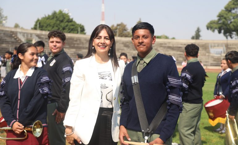 Sigue estos pasos para solicitar la Beca Rita Cetina: SEE.