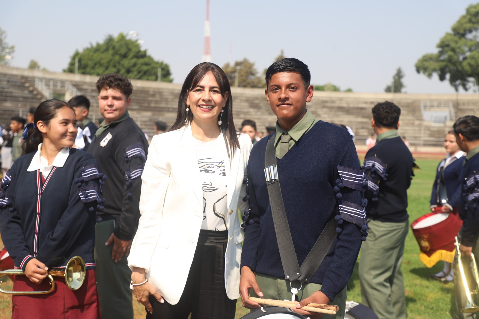 Sigue estos pasos para solicitar la Beca Rita Cetina: SEE.