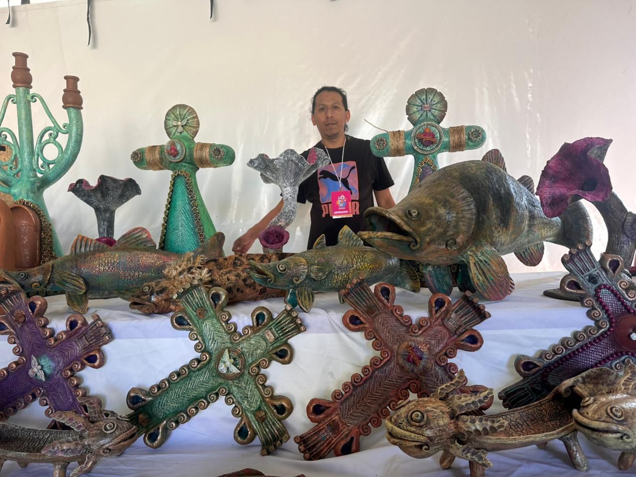 Con cientos de artesanos inicia en Zamora el Tianguis de Occidente.
