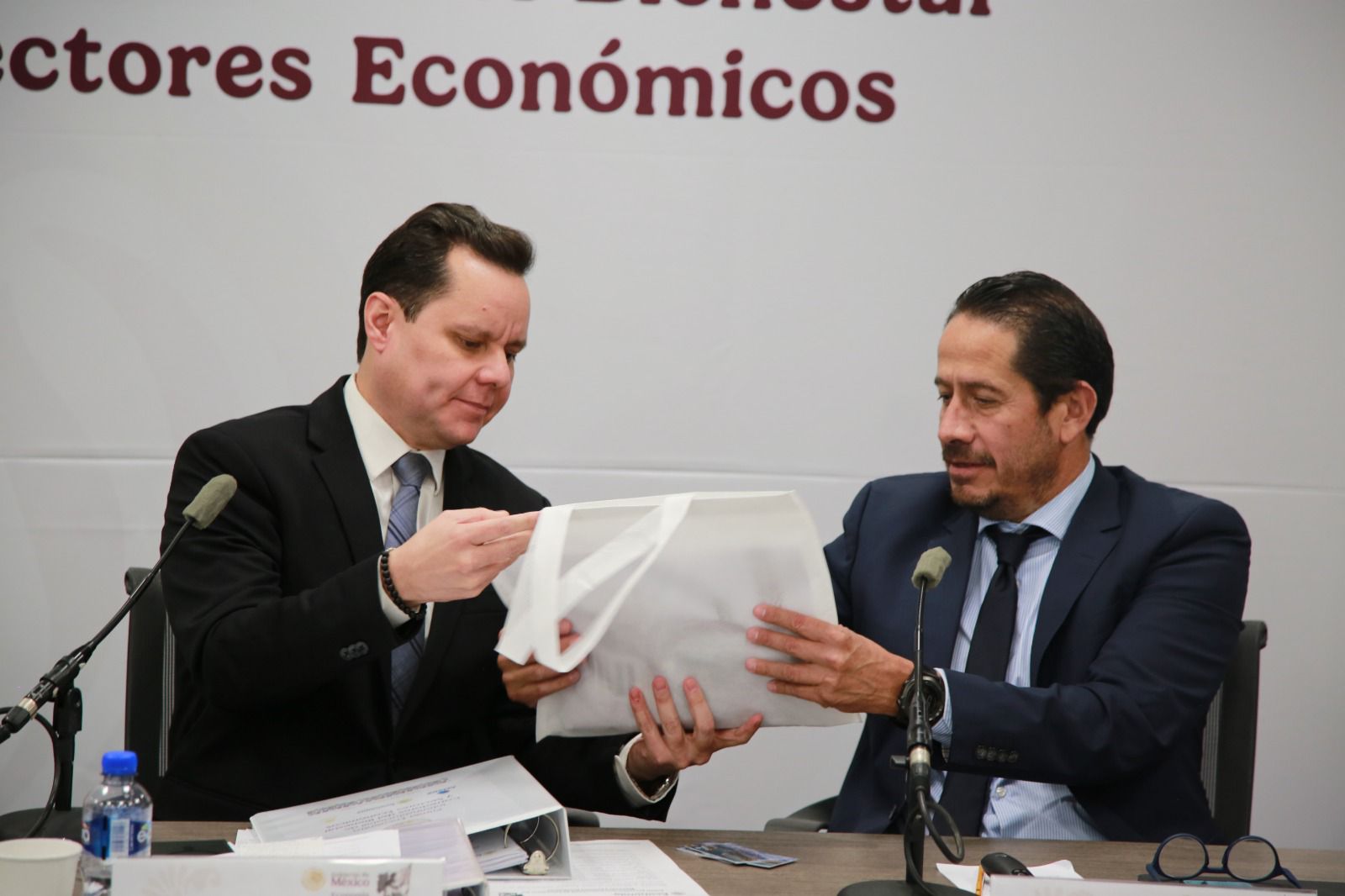 Sedeco y Secretaría de Economía establecen ruta para atraer inversiones a Michoacán.