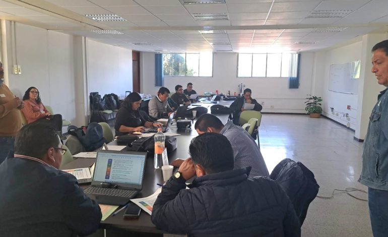 Actualiza Cecytem planes de estudio de 6 carreras técnicas