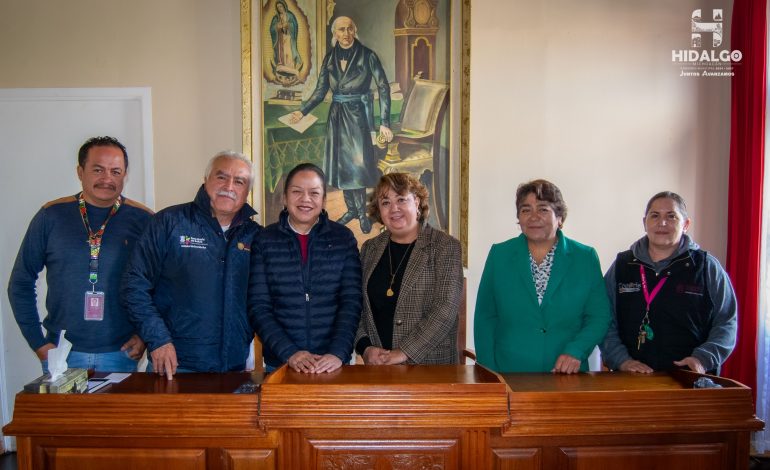 ​Jeovana Alcántar, se reunió con personal del la COEPRIS, con el fin de unificar criterios en beneficio de la salud de los habitantes del Municipio.