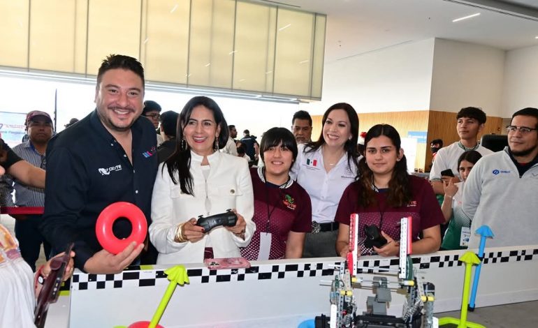 Estudiantes del Cecytem competirán en torneo regional de robótica