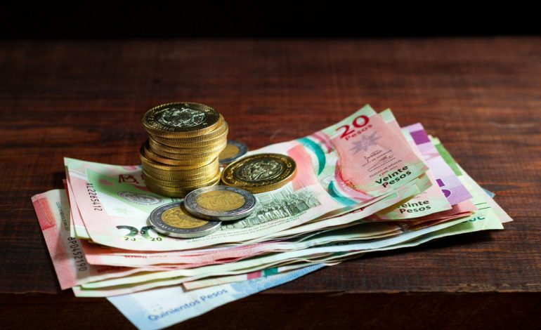 Inicia 2025 con aumento del 12 % al salario mínimo: Sedeco.