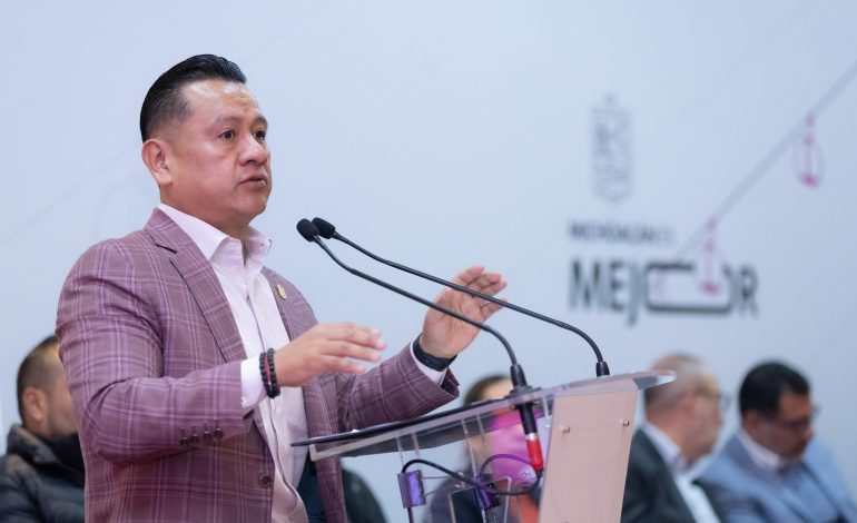 Michoacán, ejemplo en respaldo y promoción de autogobiernos: Torres Piña.