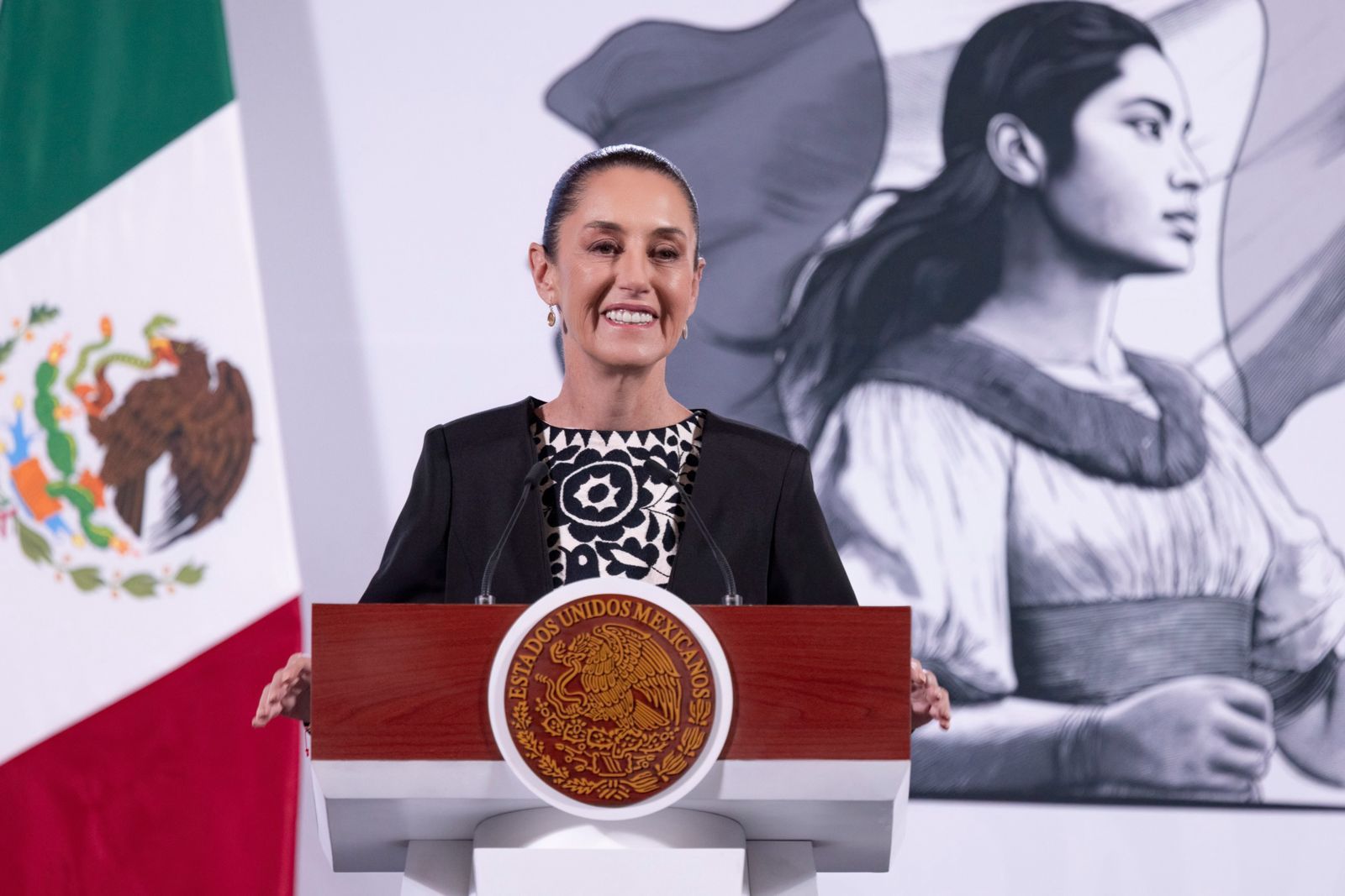 SIEMPRE VOY A DEFENDER A MÉXICO POR ENCIMA DE TODO: PRESIDENTA CLAUDIA SHEINBAUM SOBRE ÓRDENES EJECUTIVAS FIRMADAS POR EL PRESIDENTE DE EUA, DONALD TRUMP.