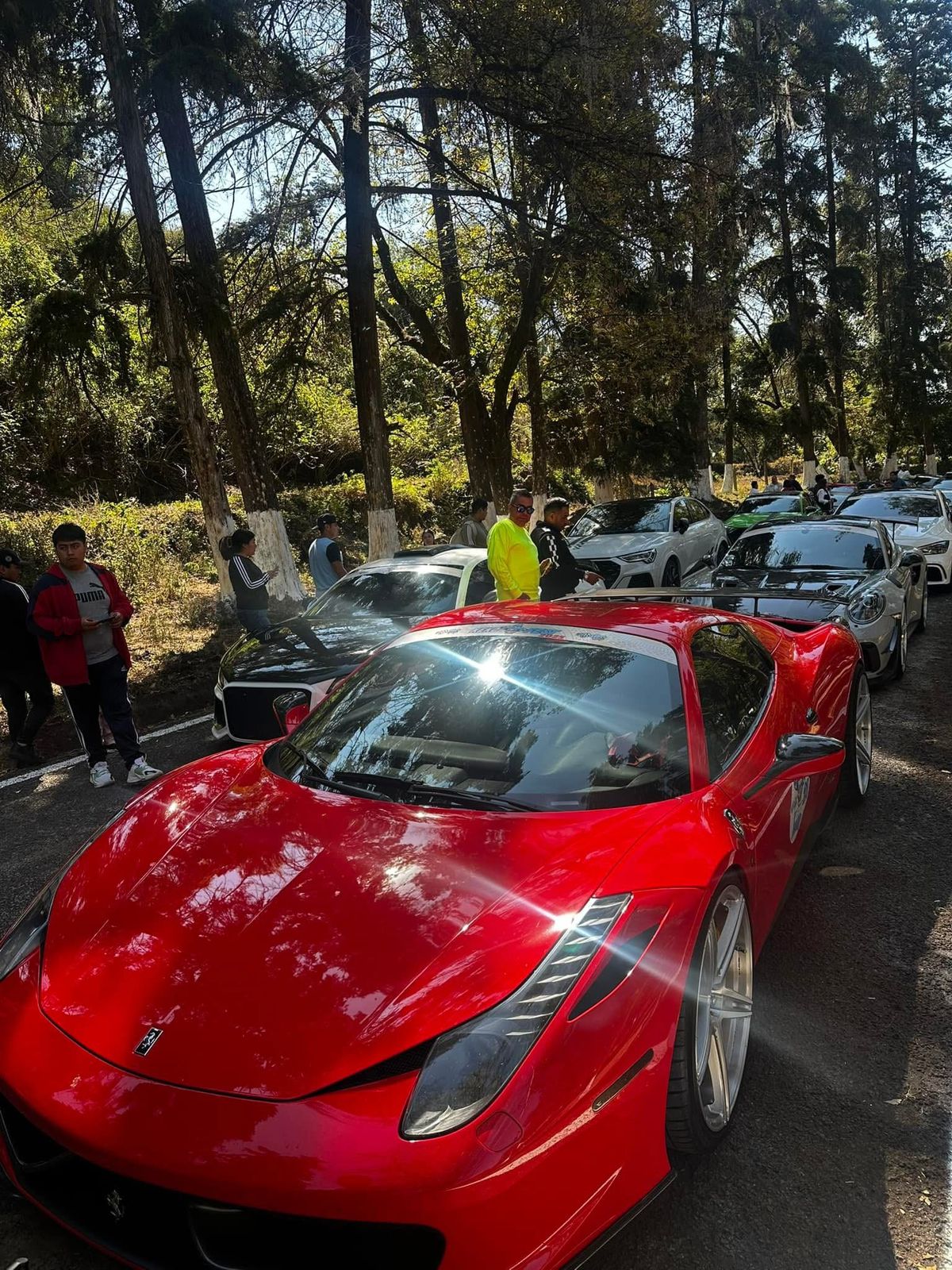 Michoacán escucha el rugir de los motores de autos de alta gama.