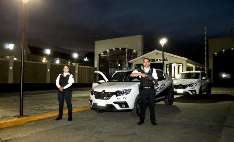 Policía Auxiliar vigila empacadoras de aguacate