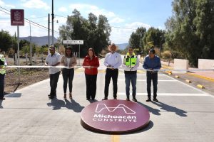 Con rehabilitación de acceso a Copándaro se fortalece turismo y sector económico: Bedolla