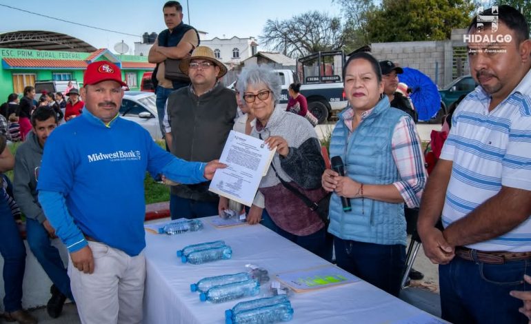 ​Jeovana Alcántar, entregó nombramientos a los Encargados del Orden de las localidades pertenecientes a la Tenencia de Morelos.