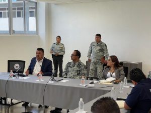 Se reúne FGE y GN con representantes transportistas del estado